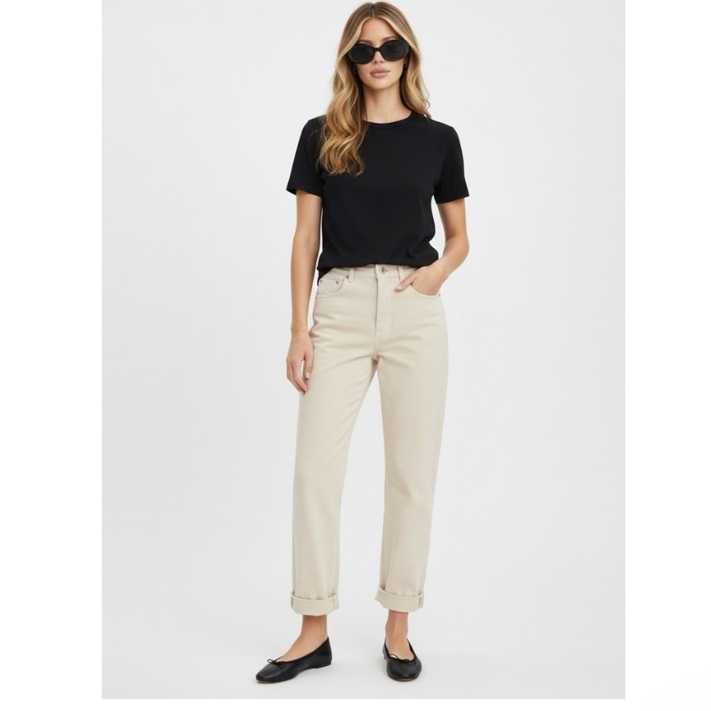 Zara Cream Boyfriend Jeans, US size 02-barely worn! Winter Whites are IN!